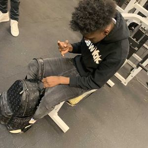 Meet your Posher, Larry